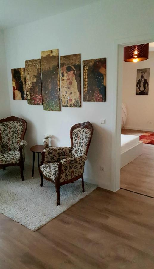 Pineapple Apartments Dresdner Heide Mit Garten Дрезден Екстериор снимка