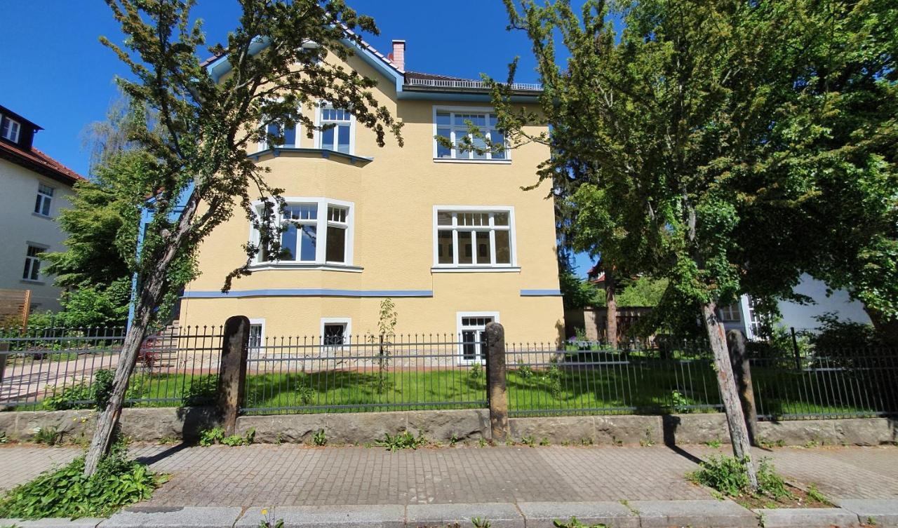 Pineapple Apartments Dresdner Heide Mit Garten Дрезден Екстериор снимка